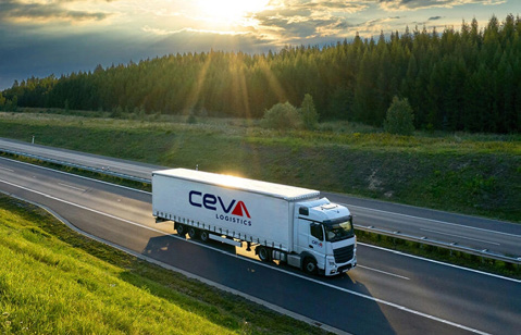 Otoyolda CEVA kamyonu (CEVA 2024 CSR Report görseli)